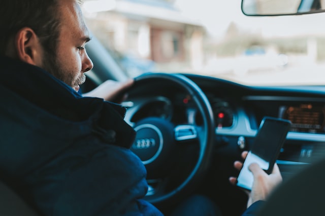 Was kann die Reaktionszeit des Fahrers verlängern?